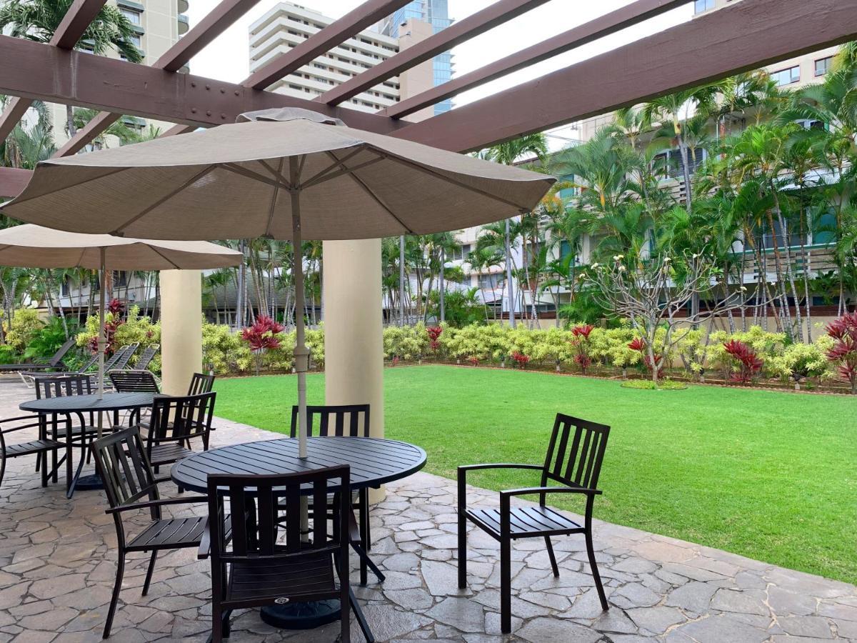 Vacation Rental Studios At Royal Garden Waikiki โฮโนลูลู ภายนอก รูปภาพ