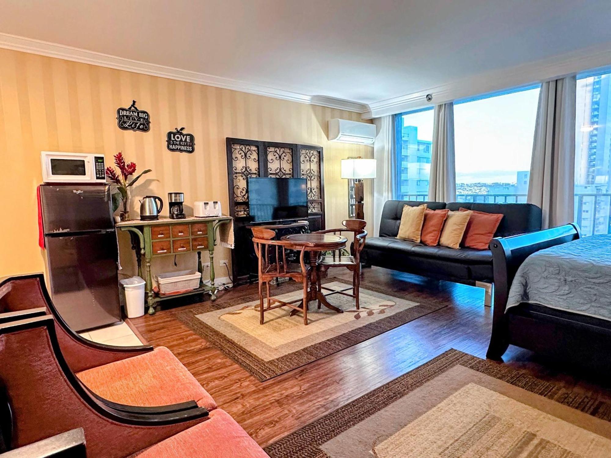 Vacation Rental Studios At Royal Garden Waikiki โฮโนลูลู ห้อง รูปภาพ